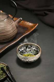 復古茶具 瓷器茶盞、茶杯與茶壺的靜物拍攝與淘寶銷售技巧